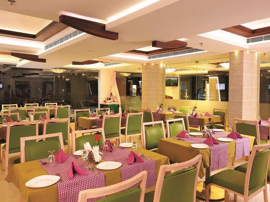 Biverah Hotel & Suites Thiruvananthapuram Екстер'єр фото