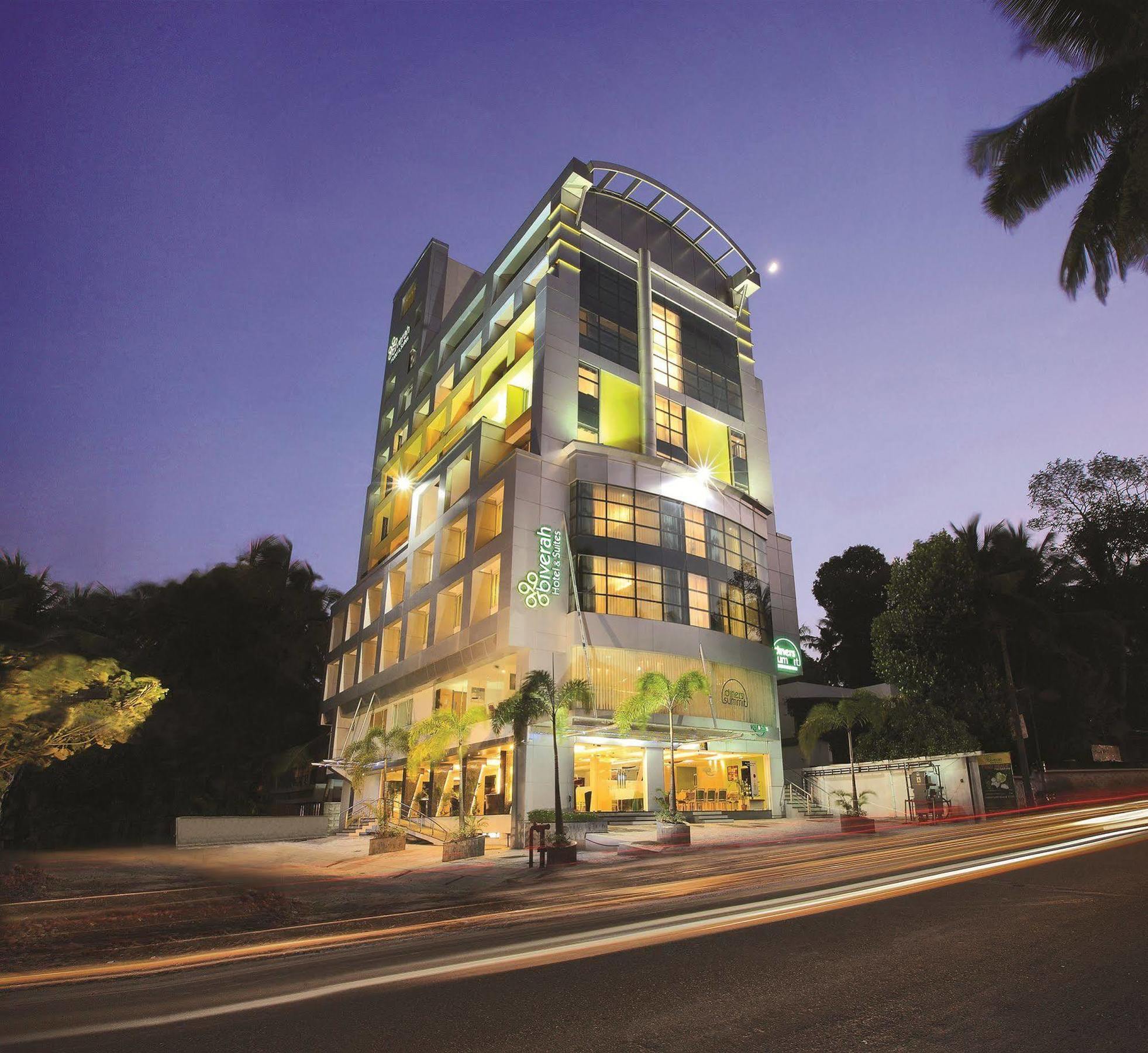 Biverah Hotel & Suites Thiruvananthapuram Екстер'єр фото